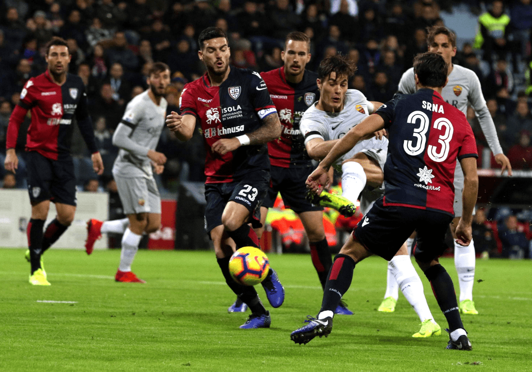 毕包后卫维维安：西班牙队竞争总非常激烈，现在不会去想这些（毕包后卫维维安：西班牙队竞争向来激烈，我暂时不会考虑这些）