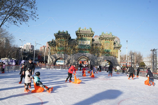 澳大利亚体能优势明显（澳大利亚在体能上占据上风）