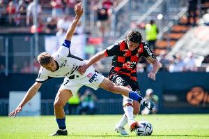 官方：日本前国脚千叶和彦将在本赛季结束后离开新潟天鹅（官宣：前日本国脚千叶和彦赛季末将告别新潟天鹅）