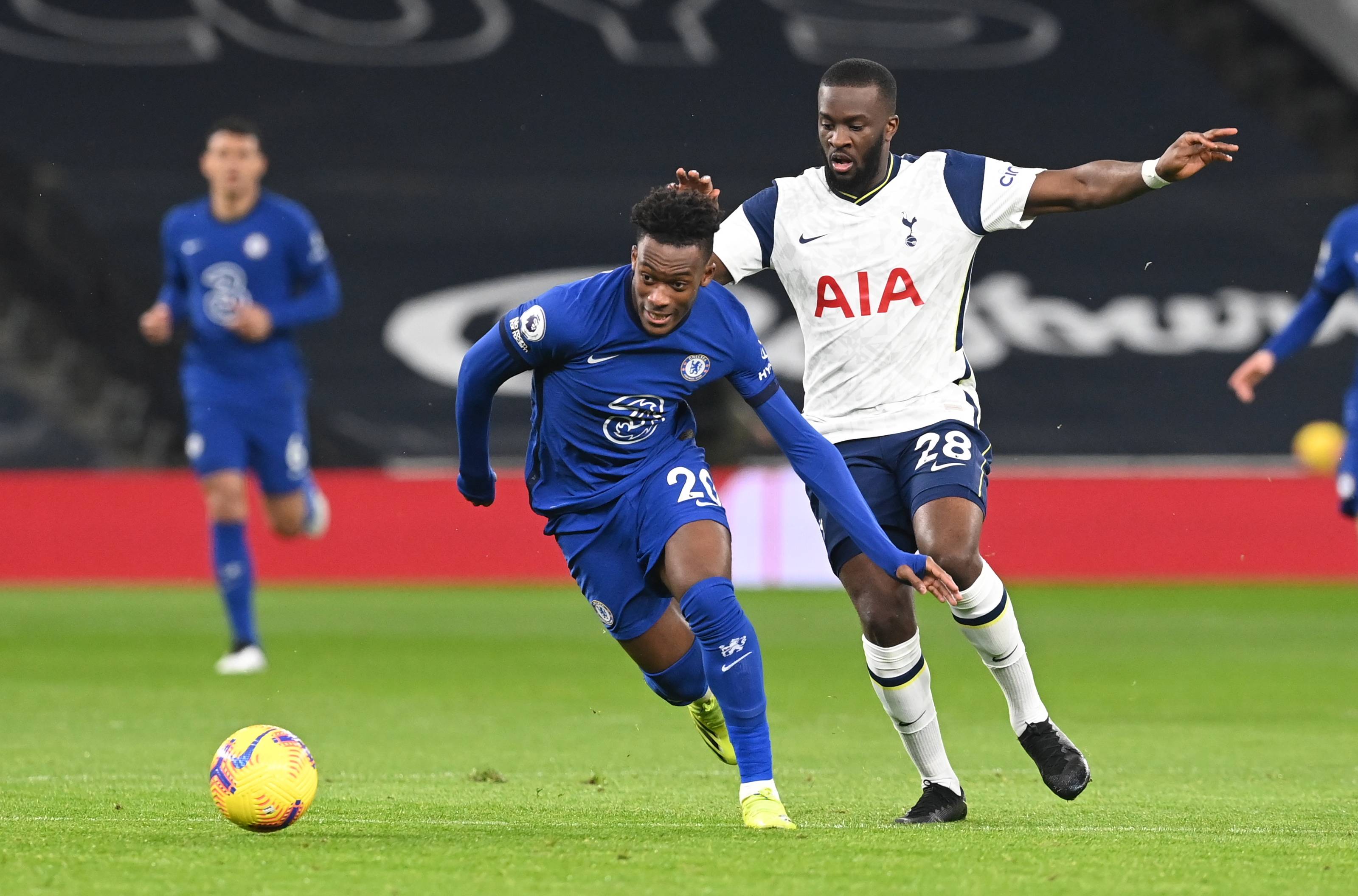 无悬念？中超官方第30轮最佳候选：上演大四喜的法比奥领衔（法比奥大四喜领跑，中超第30轮官方最佳候选悬念不大）