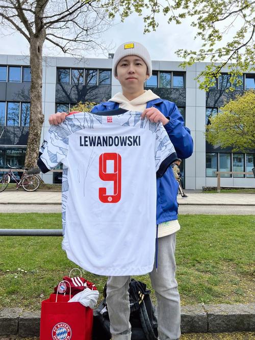 巴媒曝奥斯卡将很快正式宣布退役 此前遭遇突发晕厥（巴西媒体称奥斯卡或将近日官宣退役，此前曾突发晕厥）