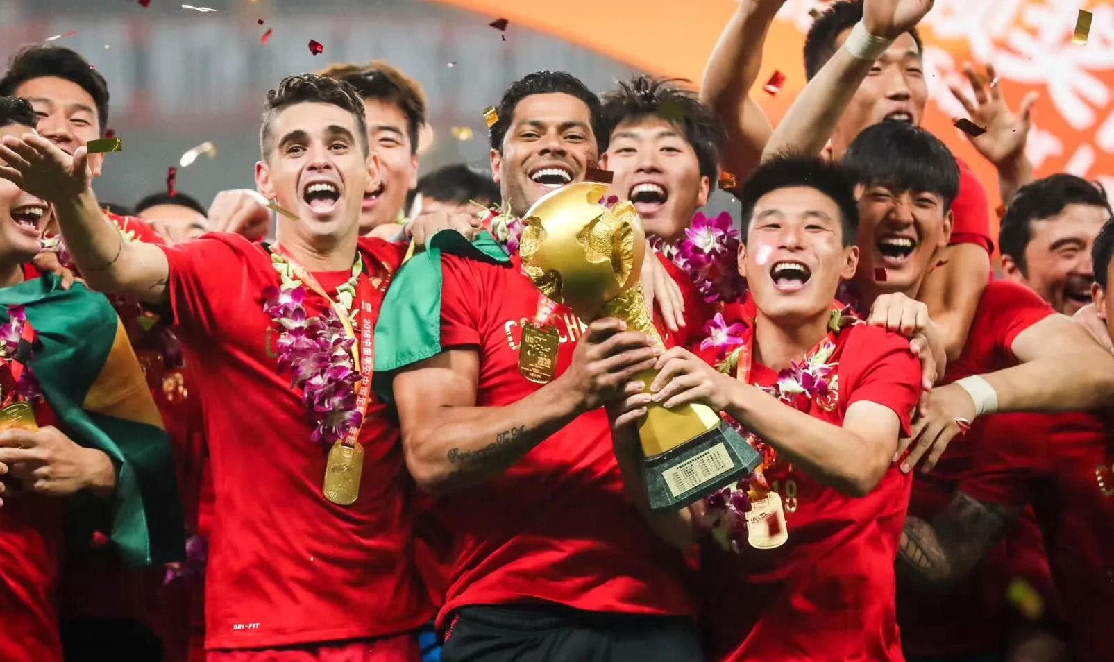 挪威上次参加世界杯还是1998年，当时哈兰德尚未出生（挪威上次亮相世界杯已是1998年，彼时哈兰德尚未出生）