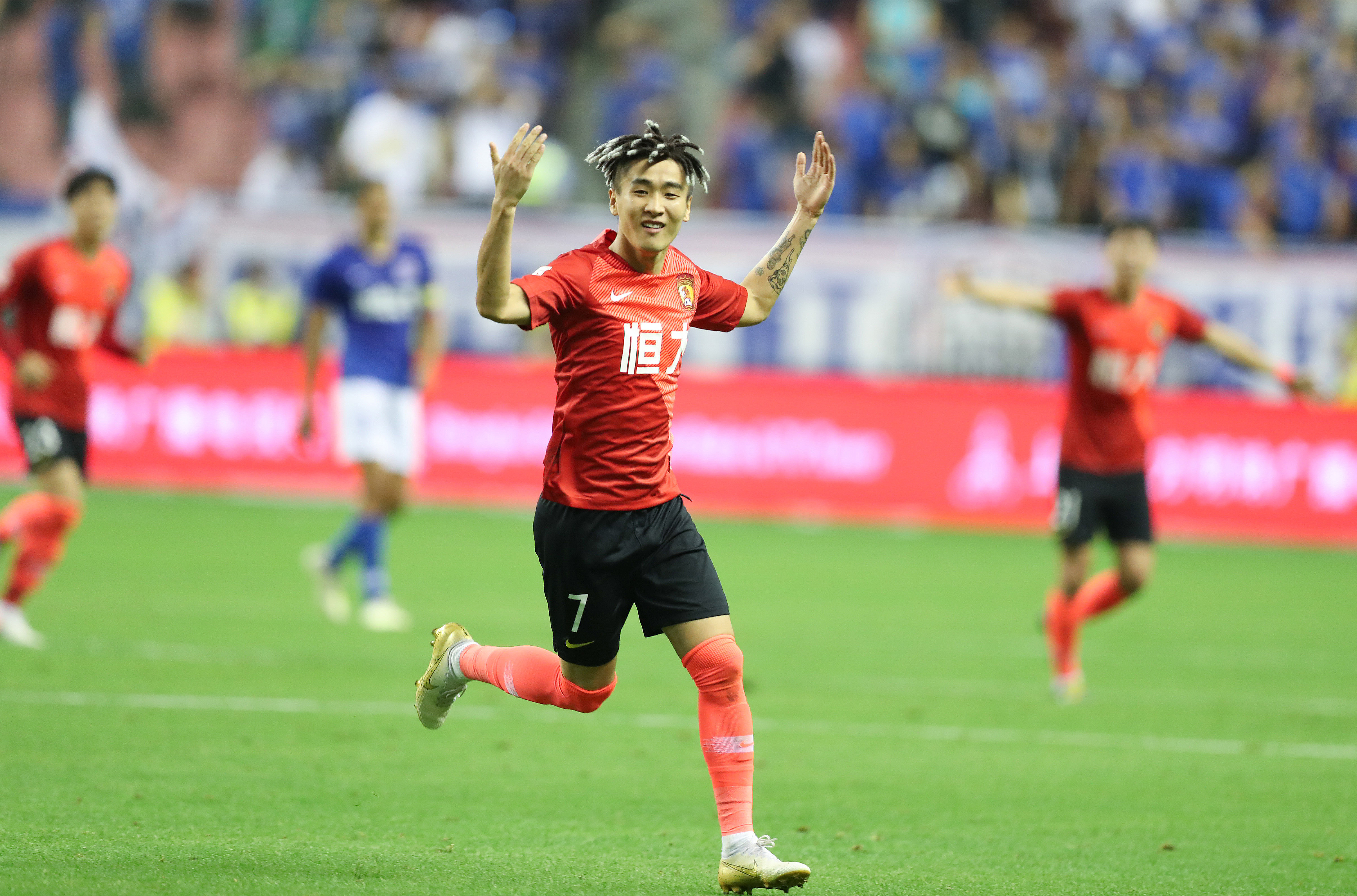 前威尔士前锋：虽然可能对阵意大利，但抽到两个主场就是优势（前威尔士前锋：即便可能碰上意大利，连得两个主场仍占优势）