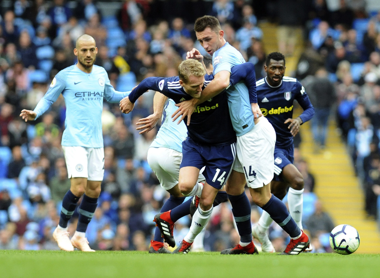意媒：为避免球迷干扰，斯帕莱蒂决定尤文不在那不勒斯过夜（意媒：斯帕莱蒂为避球迷打扰，决定尤文不在那不勒斯过夜）