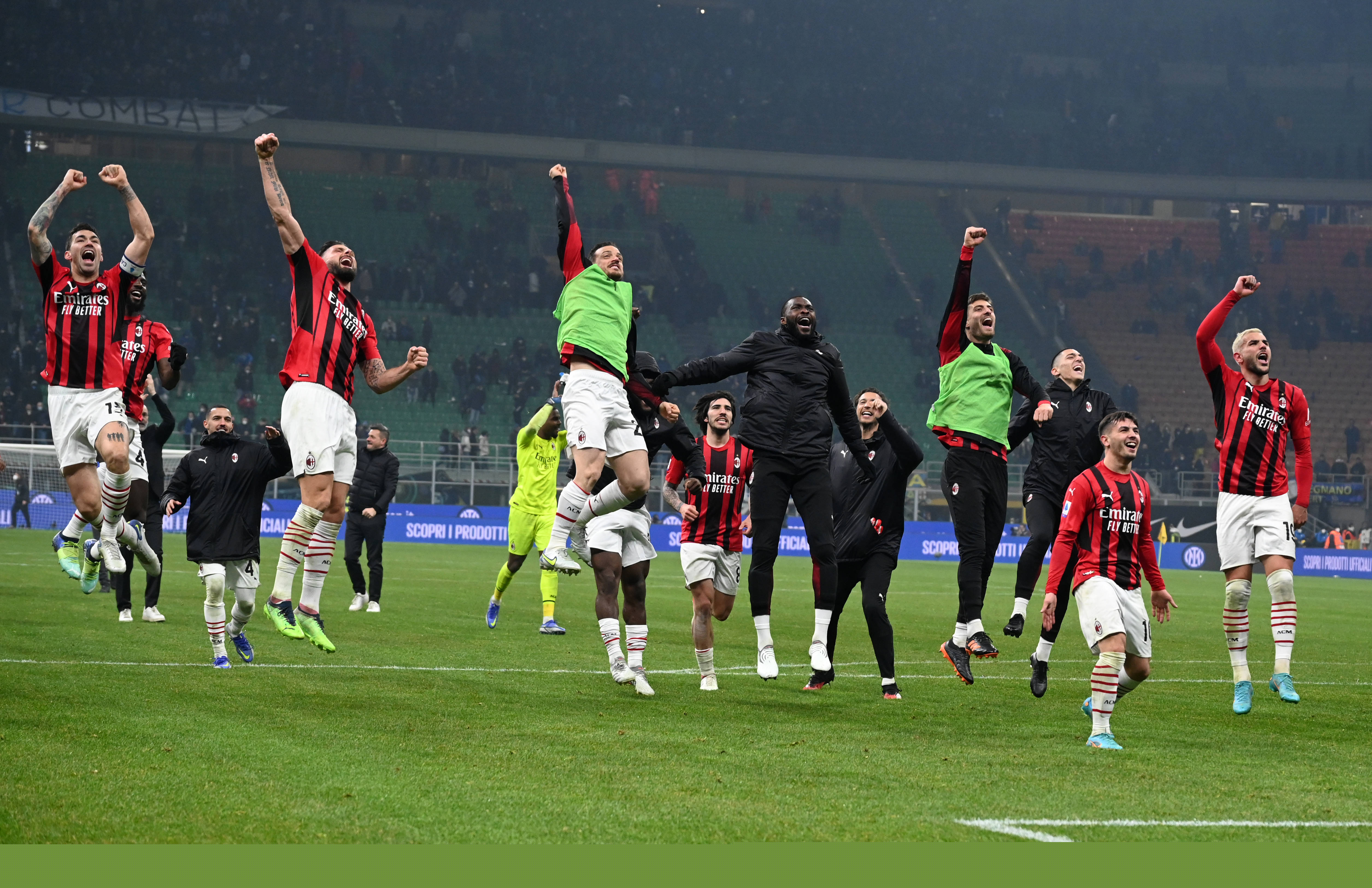 邮报：利物浦开会讨论了卡拉格的报道方式，队内多人对他不满（邮报：利物浦召开内部会议讨论卡拉格的报道风格，队内多人表示不满）